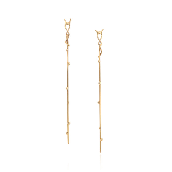 18k yellow gold long 'stick' earring.