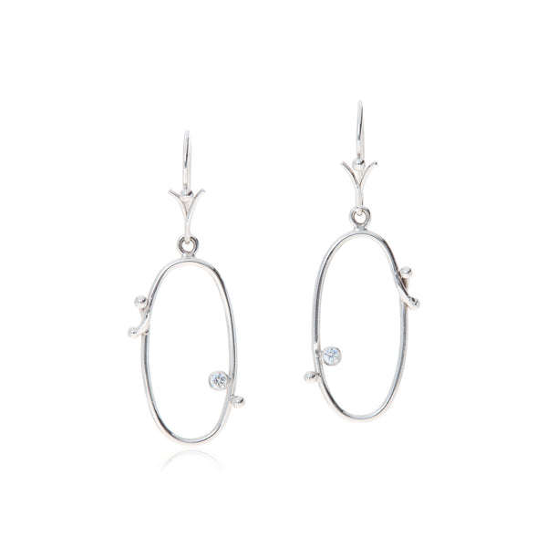 18k white gold oval vine earring with white diamond.