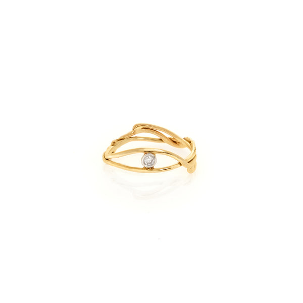 18k yellow gold 'vine' style ring with one, 3pt white diamond set in platinum.