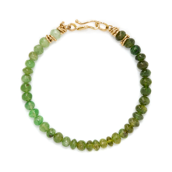 Hunter green garnet "specturm" bracelet.